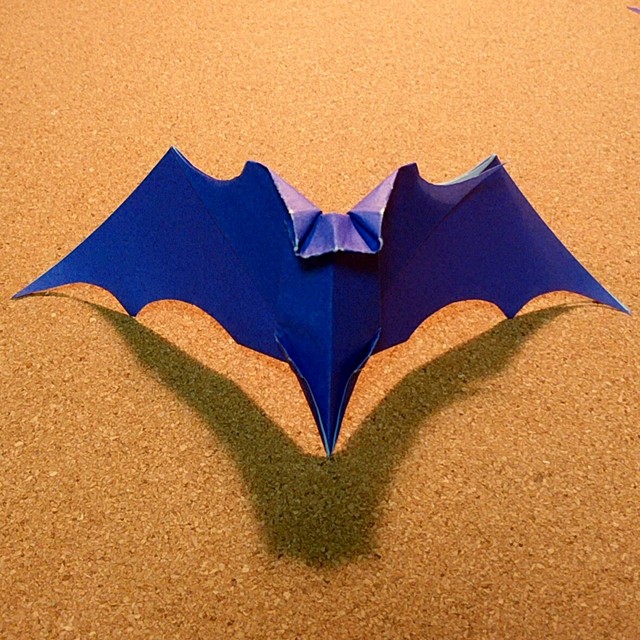 コウモリの折り紙をハロウィンに！折り方を動画と写真でわかりやすく♪