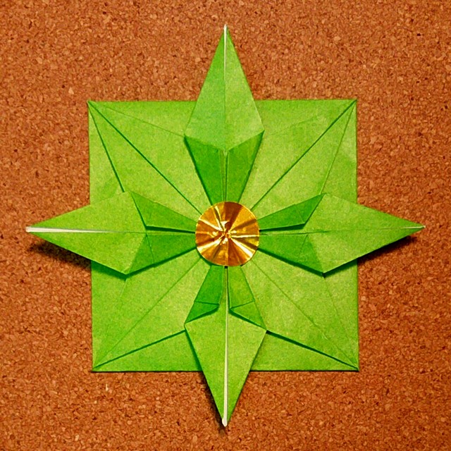 クリスマスリースの折り紙の折り方！簡単でかわいいリースの作り方！
