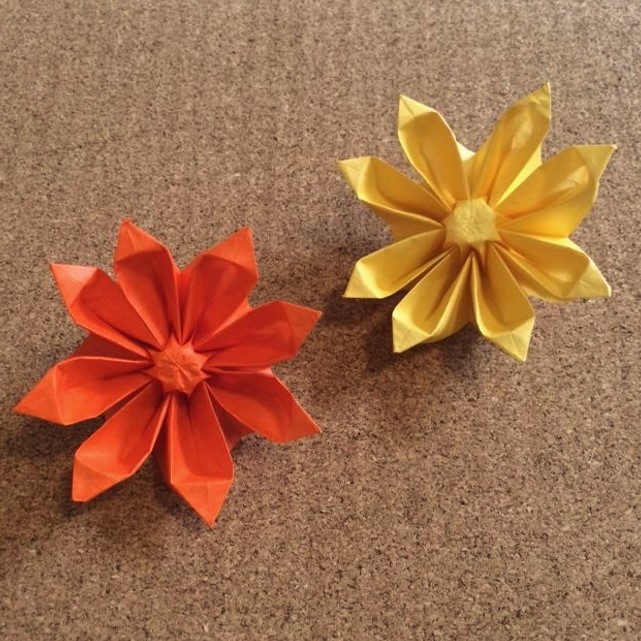 折り紙のガーベラの立体の折り方！難しいけど綺麗な花