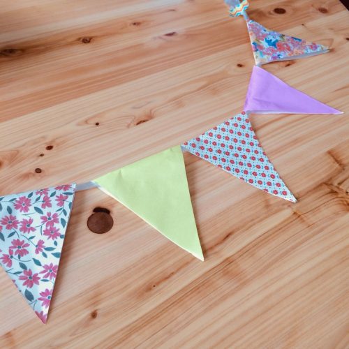 折り紙のガーランドの作り方！お誕生会やクリスマス会の飾りに！